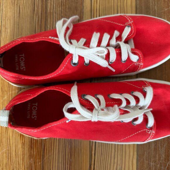 NWOT Women's Size 8.5 Toms Travel Lite Red Shoes - Picture 5 of 12